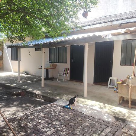 Pe De Pitanga - Unica Casa Arborizada Do Quarteirao Com Arvores Frutiferas 马林加 外观 照片